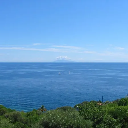 Maison De 3 Chambres Avec Vue Sur La Mer Et Jardin Clos A Pietranera A 1 Km De La Plage Dom wakacyjny *